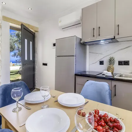 Apartment Groundfloor 2 *
