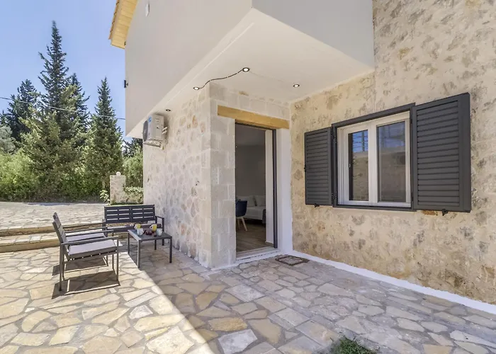 Апартаменты Groundfloor 2